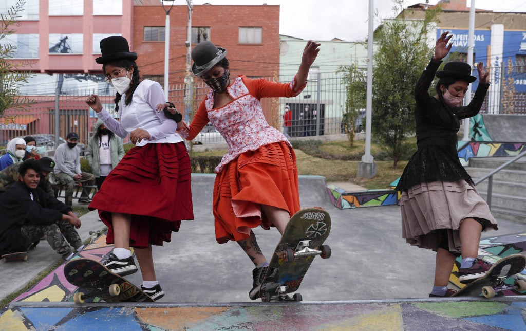 Cholitas Skateboarding in Bolivia